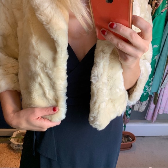 Vintage cream faux fur crop jacket shawl collar S - Picture 3 of 10